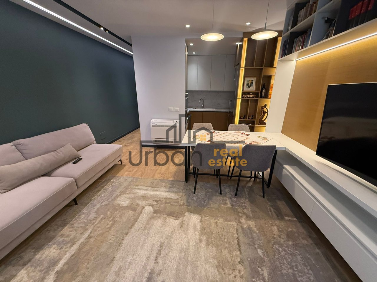 Affitto, Appartamento 2+1+2+Posto Auto, Lago Asciutto, Tirana - 1300€ | 93 m²