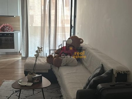 Qera,  Apartament 1+1 ,Përballë SPAK, Tiranë - 60,000 Lekë | 72 m²