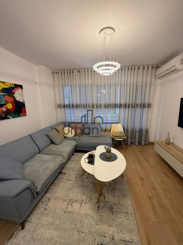 Rent, 1+1 Apartment, Near Globe, Tirana - 600€ | 72 m²