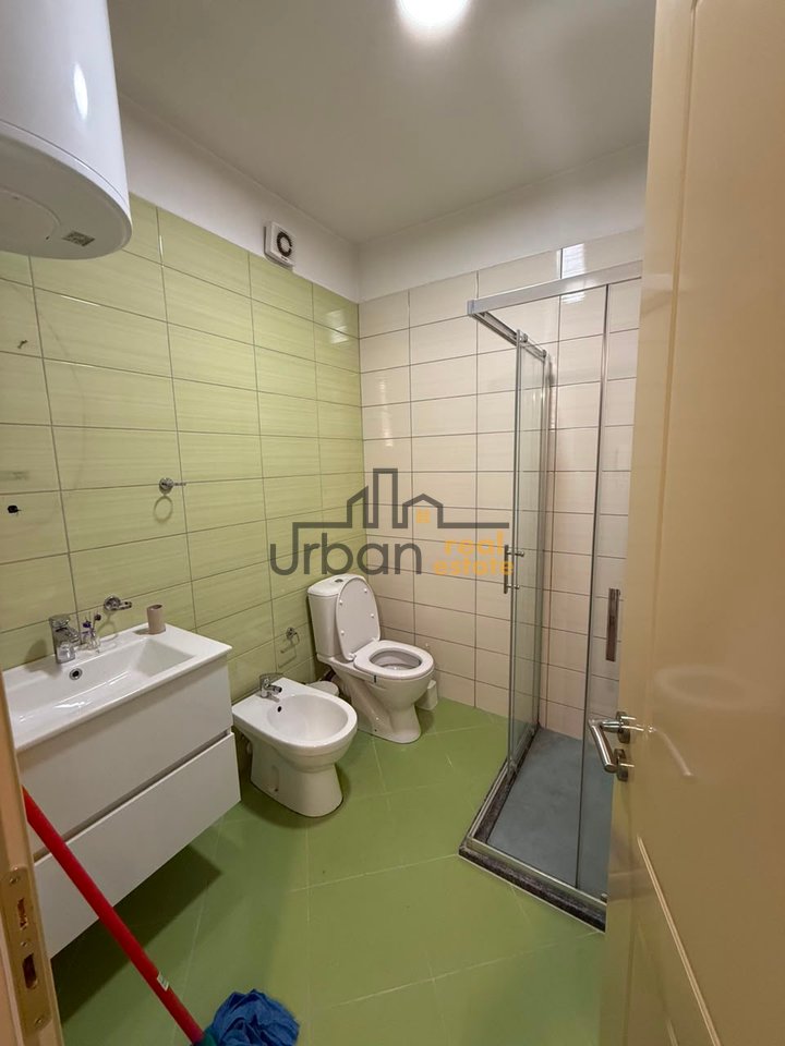 Shitet, Apartament 2+1+2 ,Casa Italia, Tiranë - 168,000€ | 105 m²