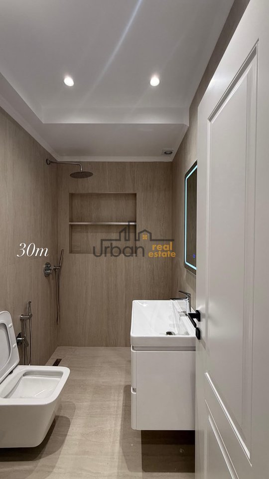 Shitet, Garsoniere,  Rruga Muhamet Gjollesha, Tirana - 115,000€ | 30 m²