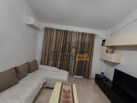 Qera, Apartament 1+1, Fresku, Tiranë - 400€ | 61 m²