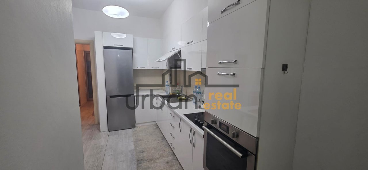 Qera,  Apartament 2+1, Pazari i Ri, Tiranë - 750€ | 82 m²