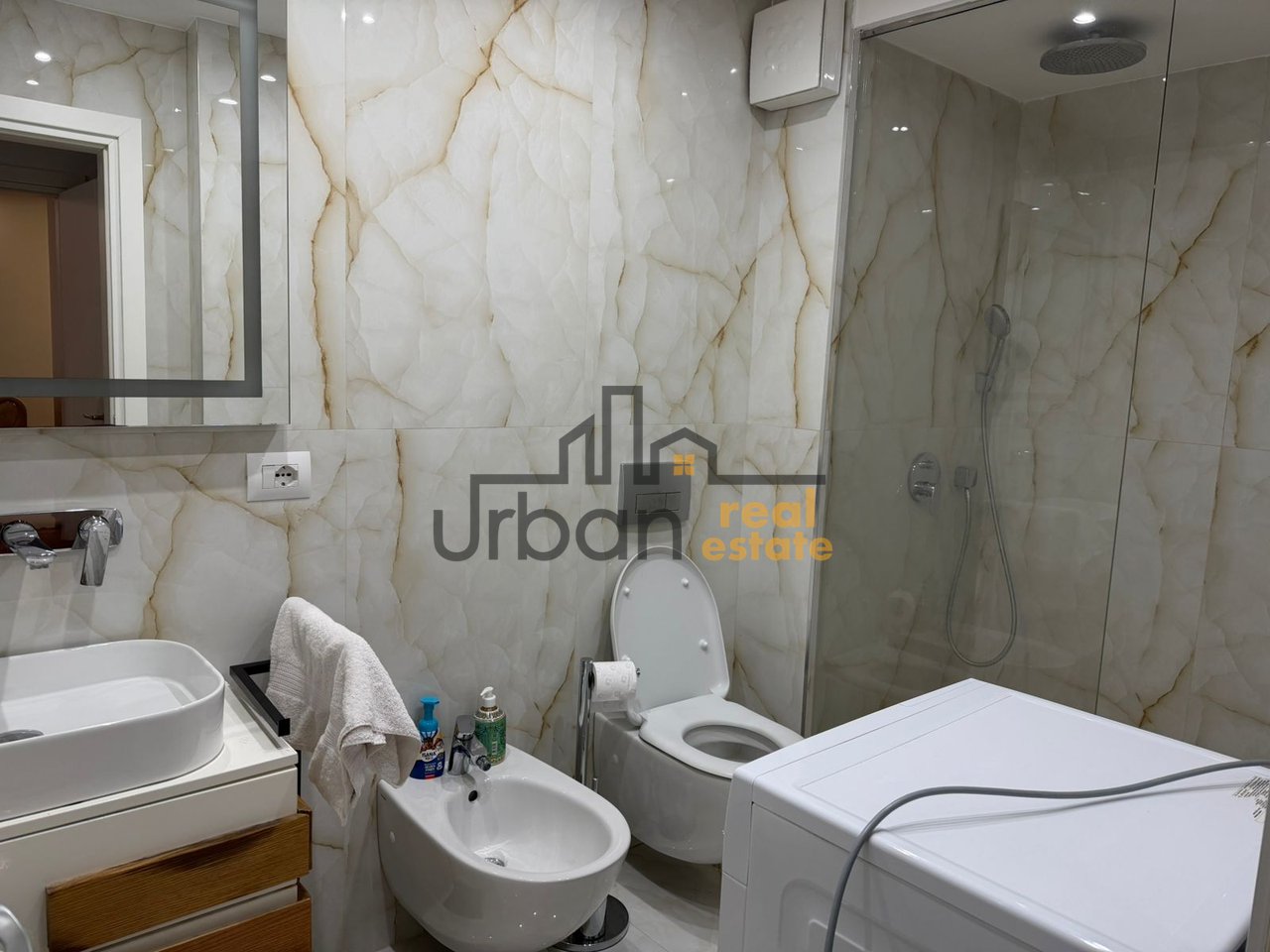 Qera, Apartament 2+1, Liqeni i Thatë, Tiranë - 750€ | 94 m²