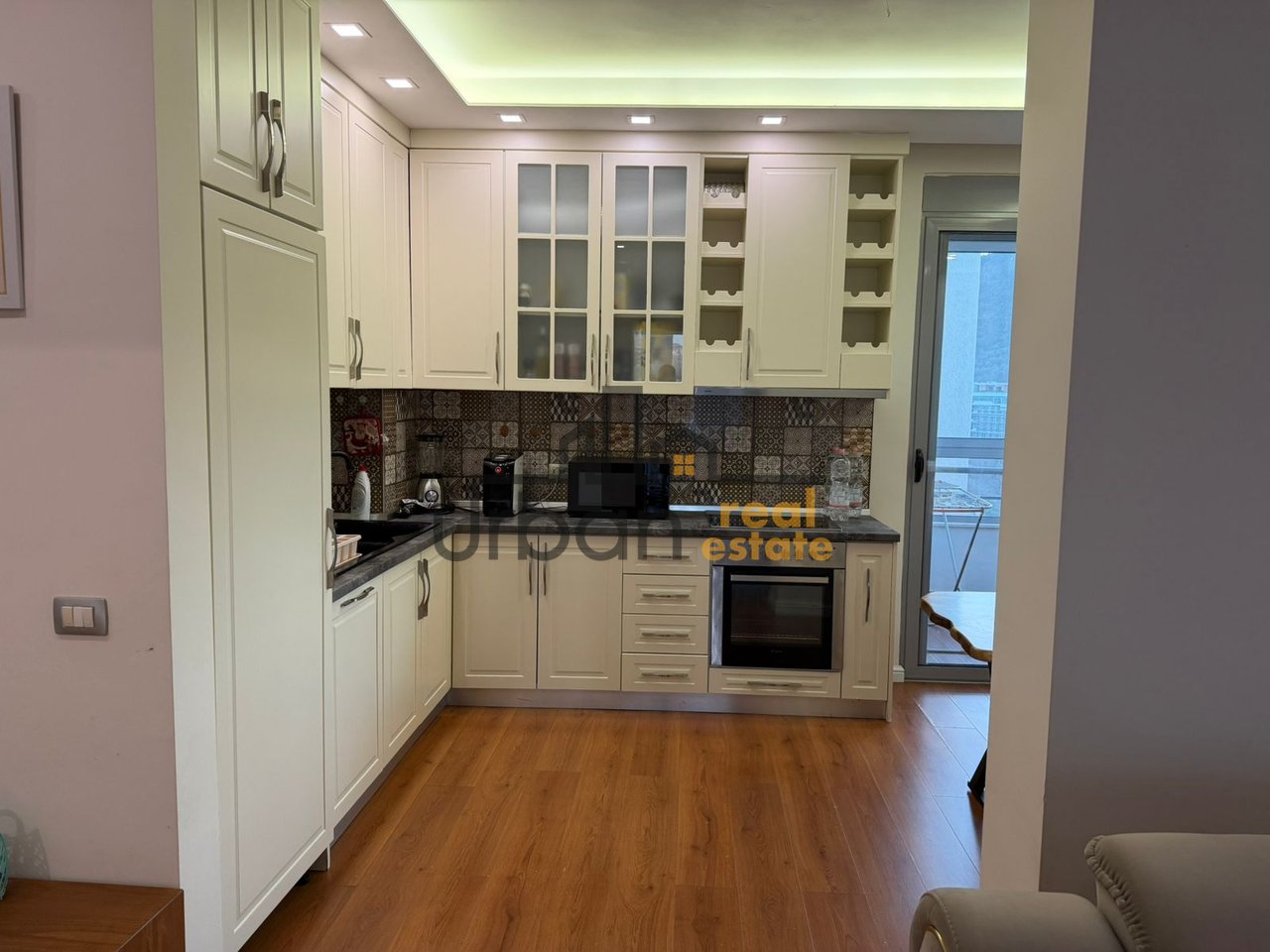 Qera, Apartament 2+1, Liqeni i Thatë, Tiranë - 750€ | 94 m²