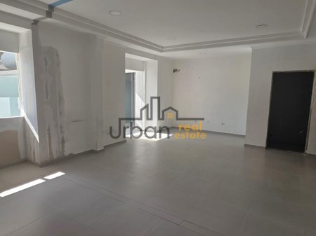 In Affitto, Ambiente Commerciale Premium, Stadio Dinamo, Tirana - 3000€ | 230 m²
