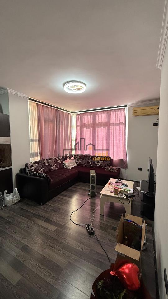 Qera, Apartament 1+1, Materniteti i Ri, Tiranë - 450€ | 65 m²