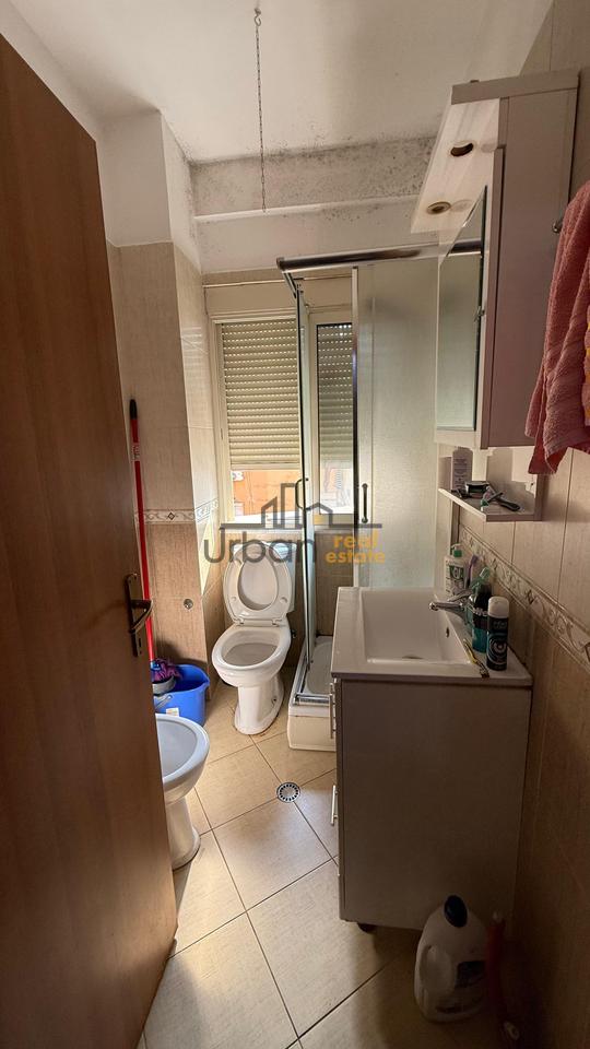 Qera, Apartament 1+1, Materniteti i Ri, Tiranë - 450€ | 65 m²