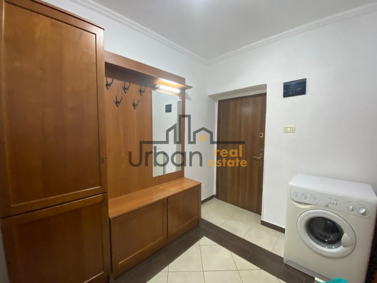 Qera, Apartament 1+1, Rruga e Kavajës, Tiranë - 500€ | 56 m²