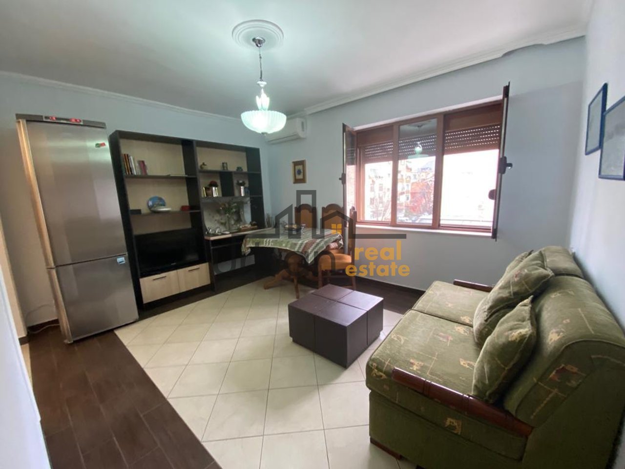 Qera, Apartament 1+1, Rruga e Kavajës, Tiranë - 500€ | 56 m²