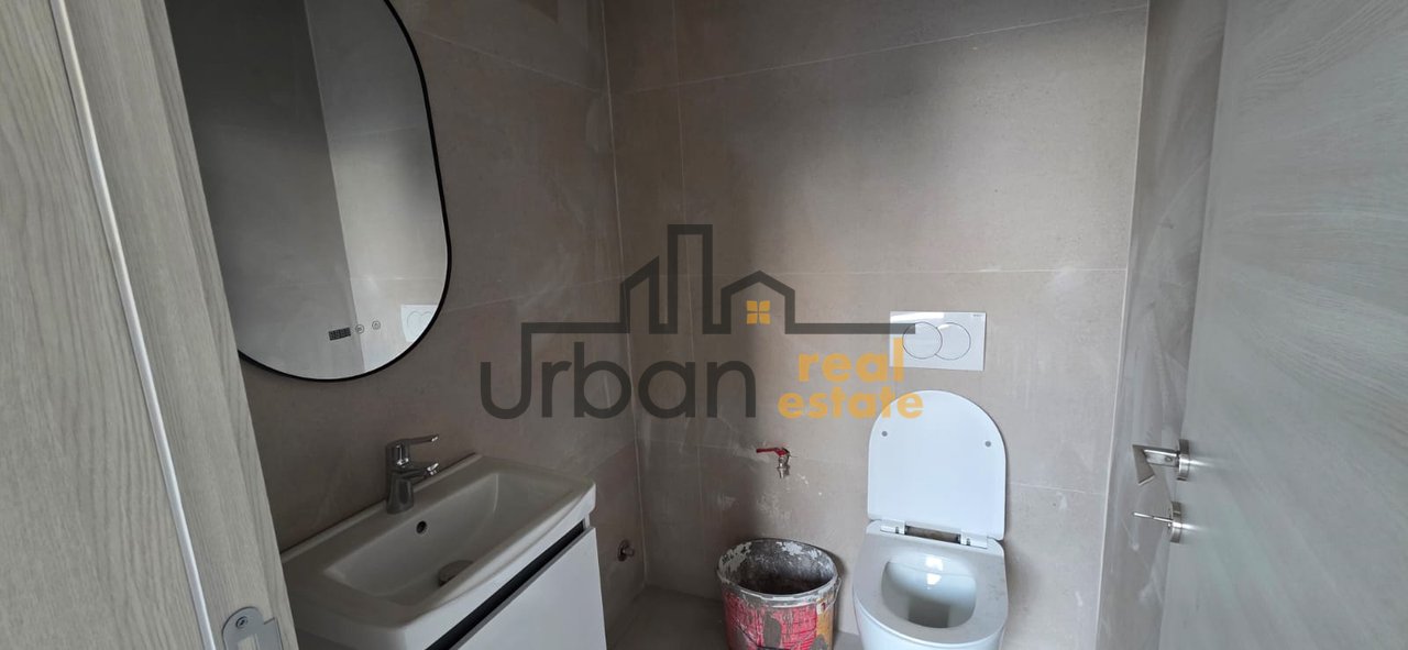 Shitet, Ambient Biznesi ,Paskuqan, Tiranë - 339,750€ | 75.5 m²