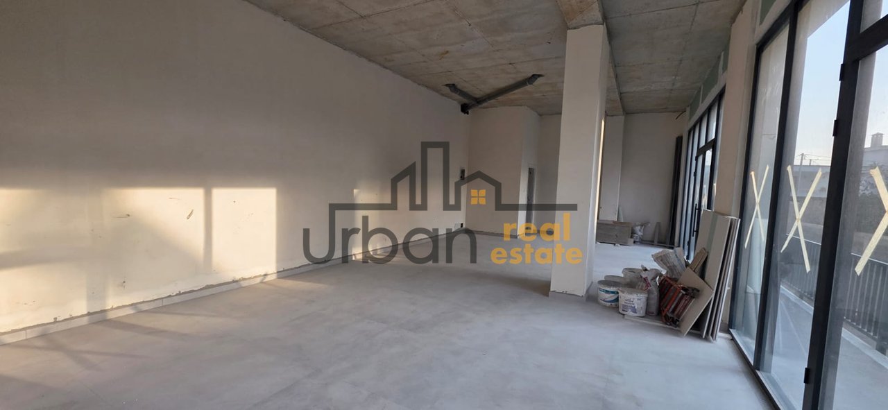 Shitet, Ambient Biznesi ,Paskuqan, Tiranë - 339,750€ | 75.5 m²