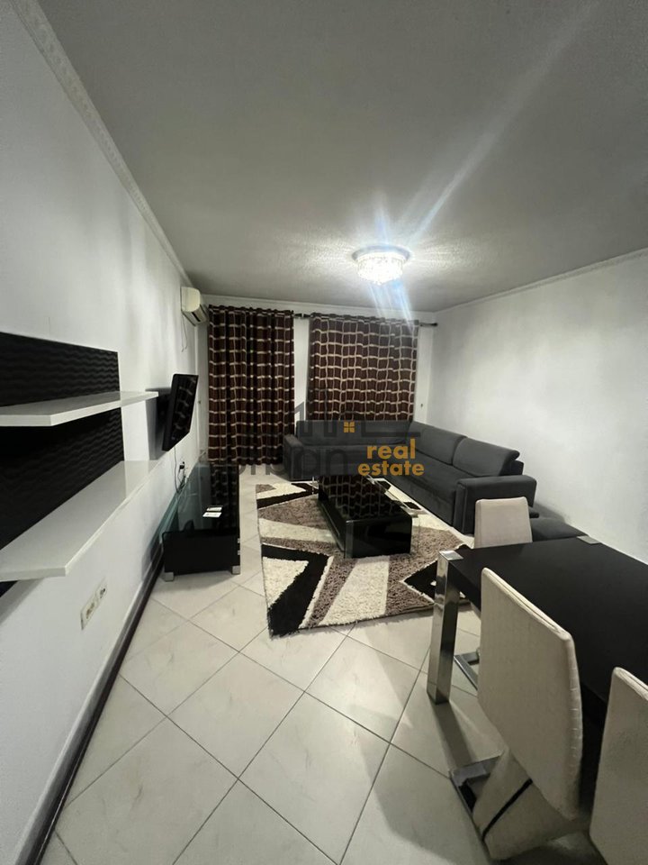 Qera, Apartament 2+1, Yzberish, Tiranë - 500€ | 113 m²