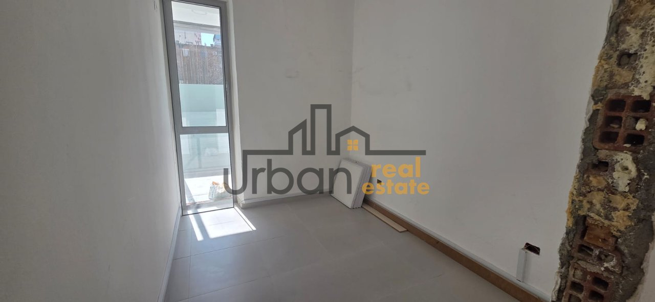 In Affitto, Ambiente Commerciale Premium, Stadio Dinamo, Tirana - 3000€ | 230 m²