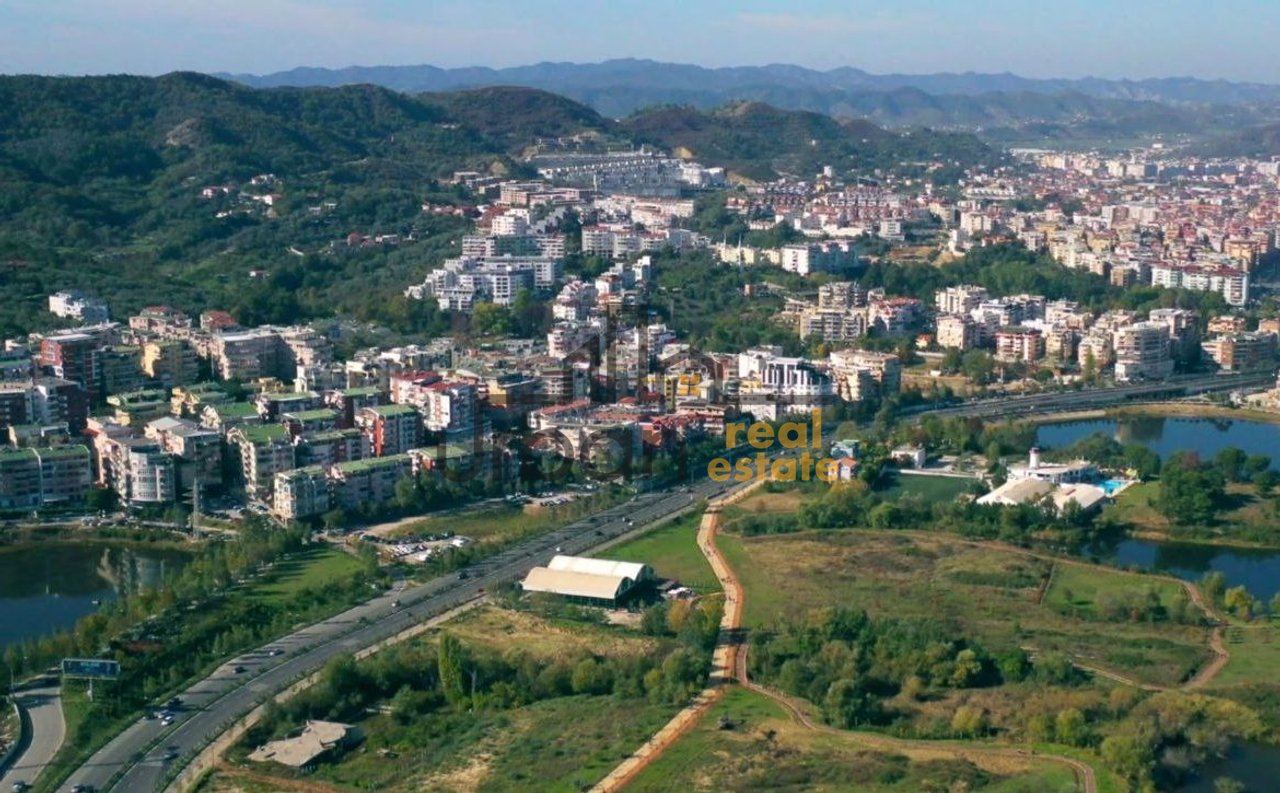 Ekskluzive, Shitet, Tokë Truall Liqeni i Thatë, Tiranë - 3,550,000€ | 14,200 m²