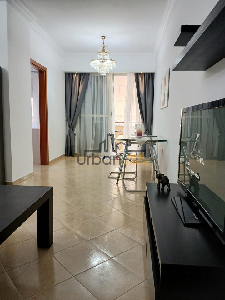 In affitto, Appartamento 2+1, Fresku, Tirana - 520€ | 97 m²