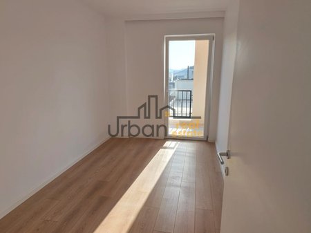 For Rent, 2+1 Apartment + Parking Space, Kombinat, Tirana - €500 | 115 m²