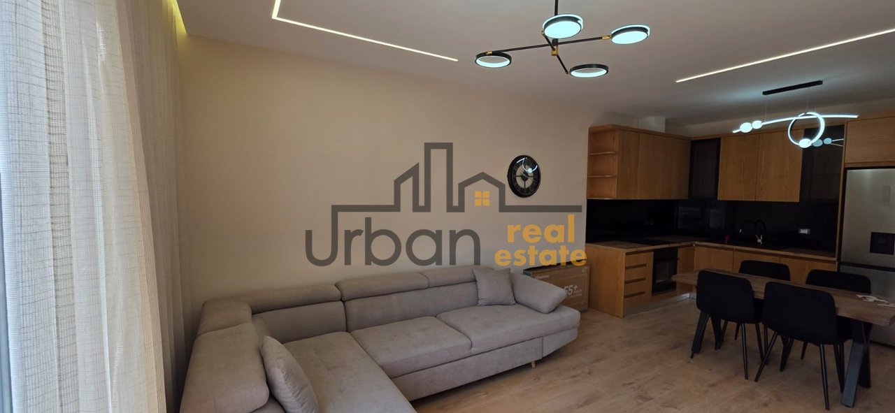 Qera,  Apartament 1+1,Bulevardi i Ri, Tiranë - 650€ | 65 m²