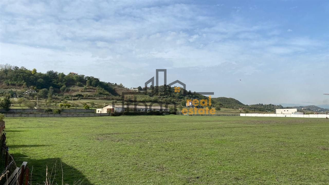 Shitet, Tokë , Yzberish, Tiranë - 100€/m2 | 5600 m²