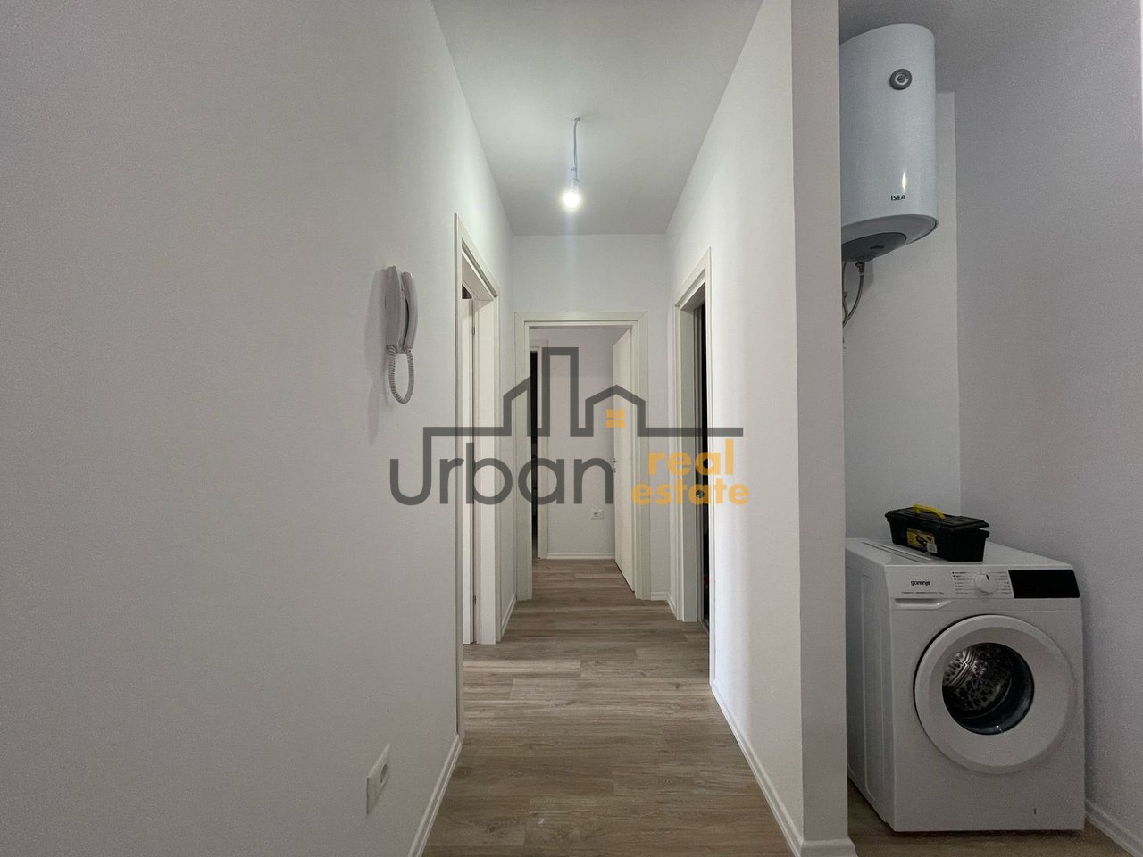 In Affitto, Appartamento 2+1+Posto Auto, Univers City, Tirana - €500 | 94 m²