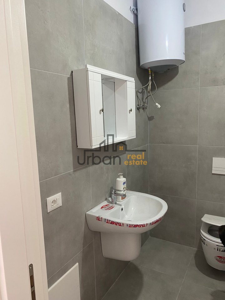 In Affitto, Appartamento 2+1+Posto Auto, Univers City, Tirana - €500 | 94 m²