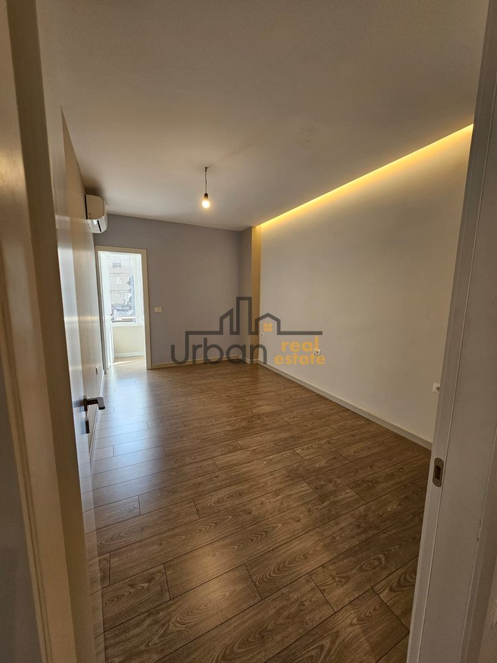Qera, Apartament 2+1 , Zogu i Zi, Tiranë - 800€ | 95 m²