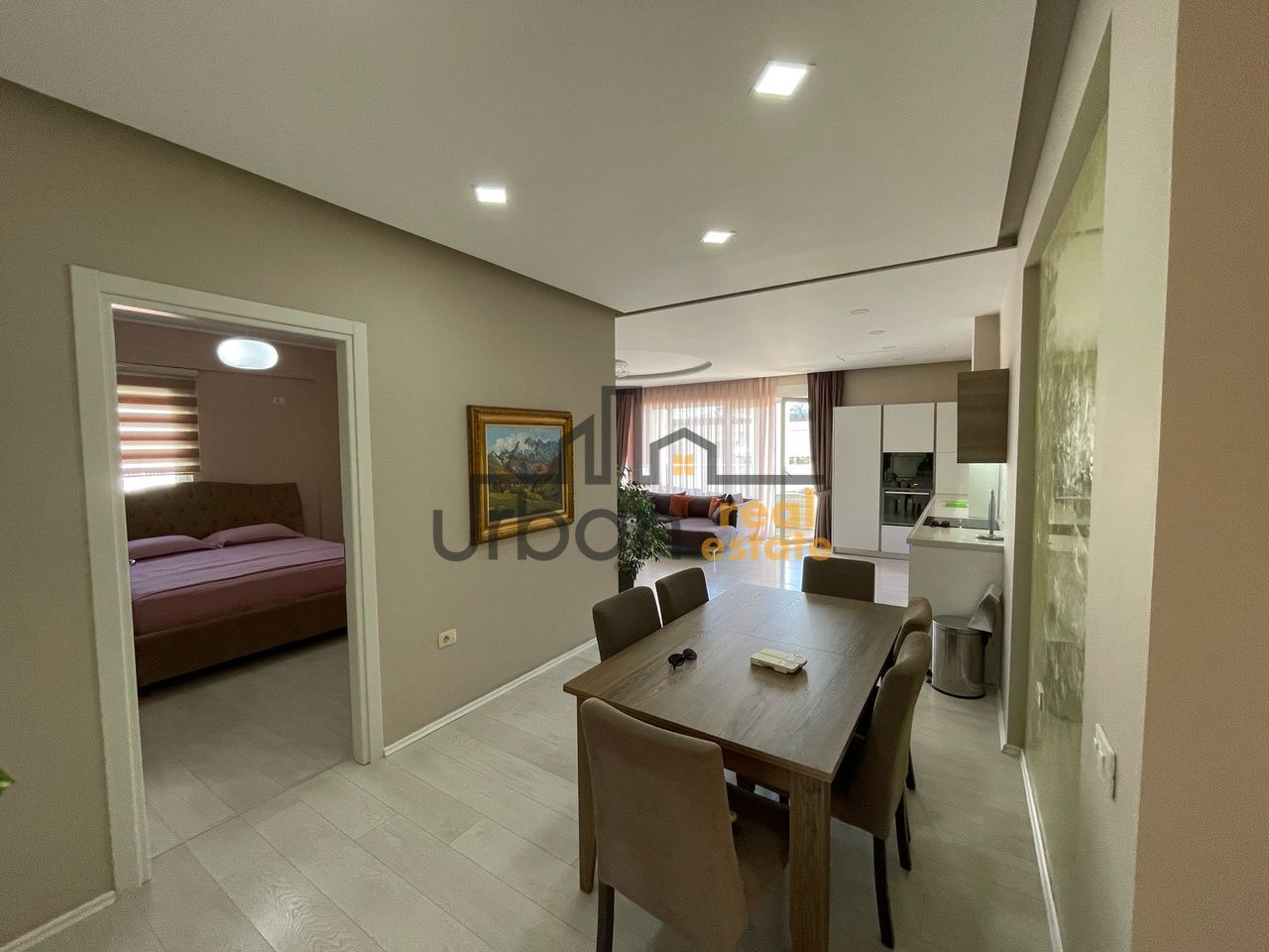 In affitto, Appartamento 3+1+2, Dry Lake, Tirana - 1400€ | 187 m²