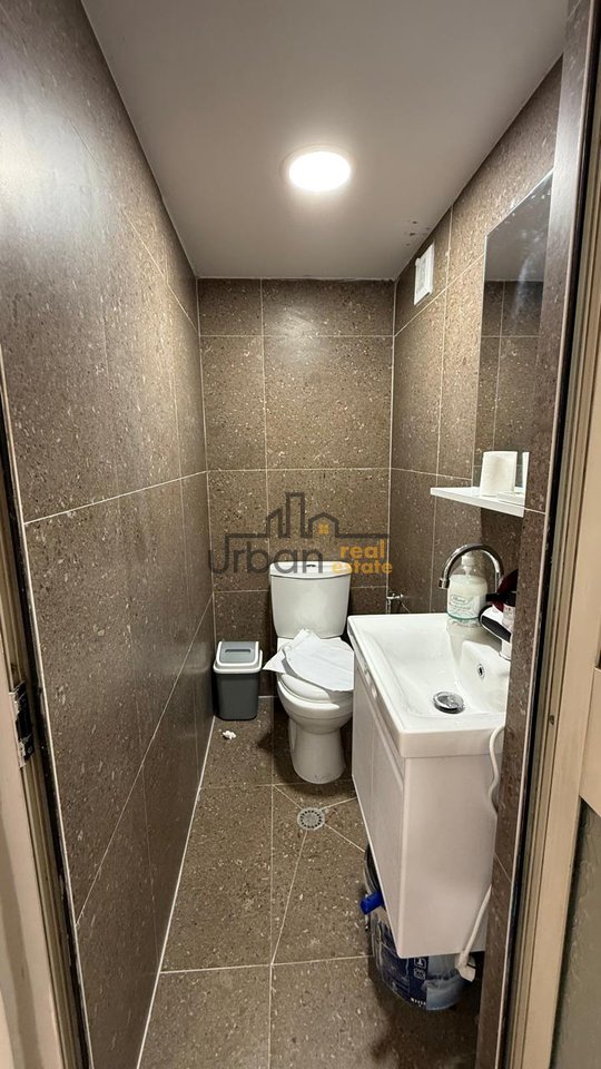Shitet, Dyqan , Laprakë, Tiranë - 82,000€ | 36 m²