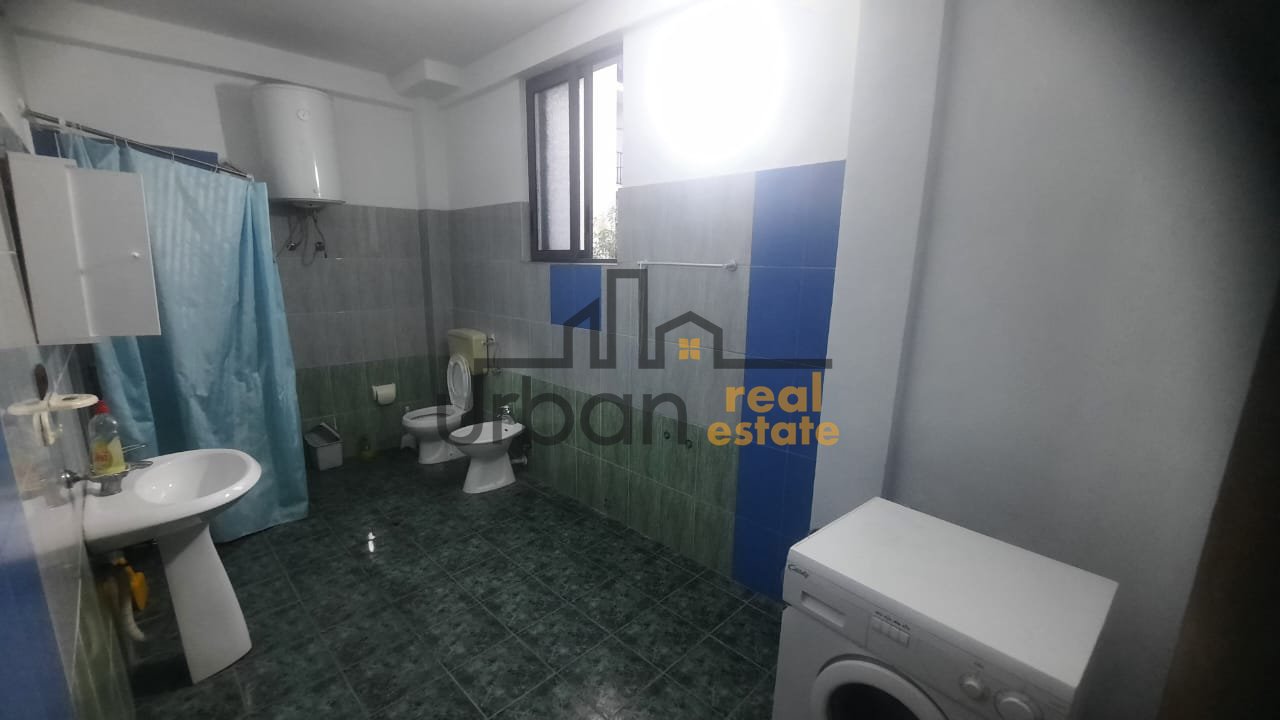 In Affitto, Appartamento Parte, 2+1, Città Studentesca, Tirana - 450€ | 148 m²