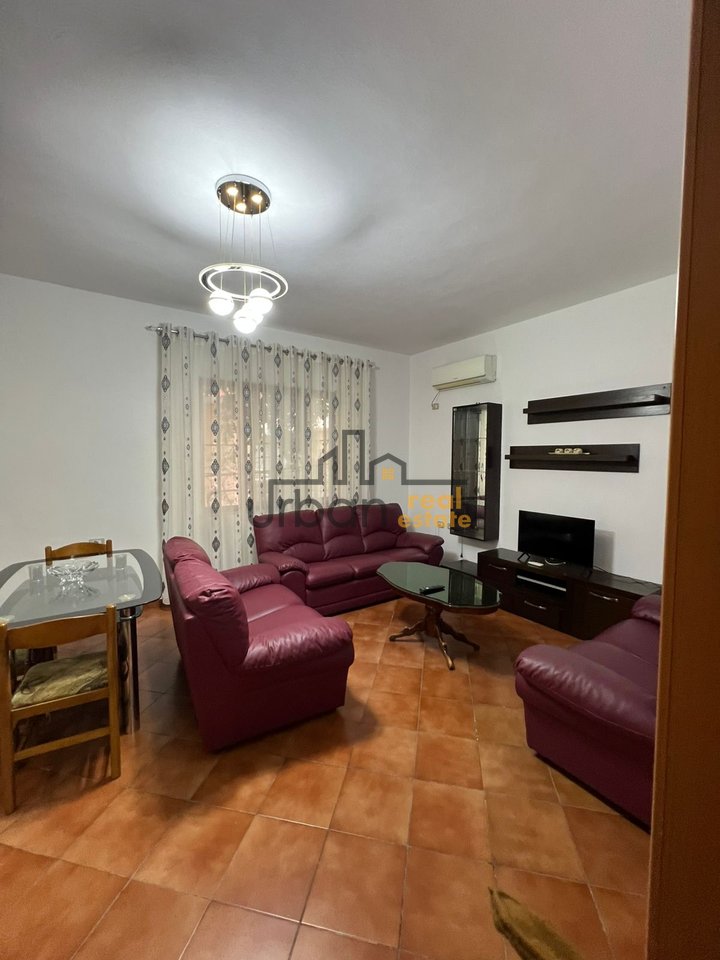 In Affitto, Casa Privata, 1+1+Parcheggio Coperto, Astir, Tirana - 500€ | 73 m²