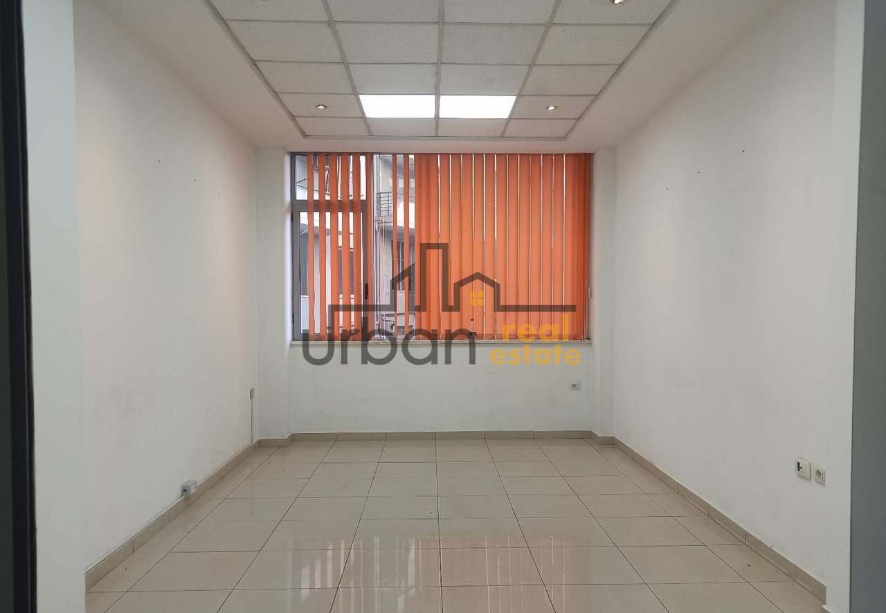 For rent, Business premises, Dibra Street, Tirana - 300€ | 28 m²