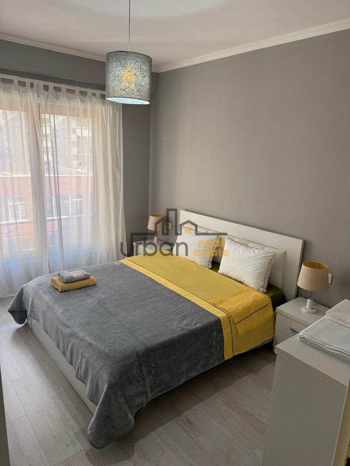 Qera,  Apartament 1+1 , Kompleksi Delijorgji, Tiranë - 650€ | 70 m²