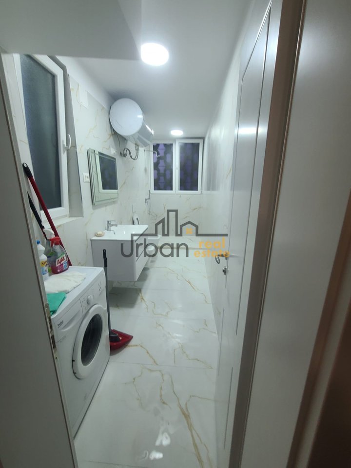 Qera, Ambient Biznesi,  Qendër , Tiranë - 1200€ | 88 m²