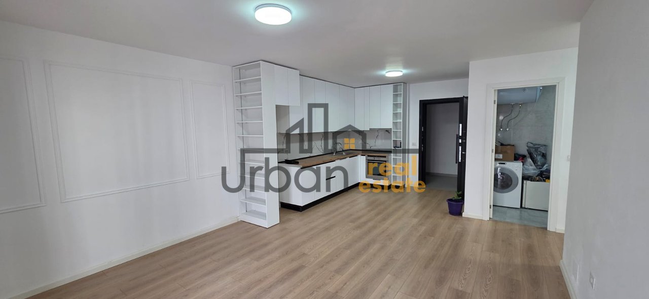 For Rent, Apartment 2+1+2+Parking Spot, Kombinat, Tirana - 530€ | 120 m²