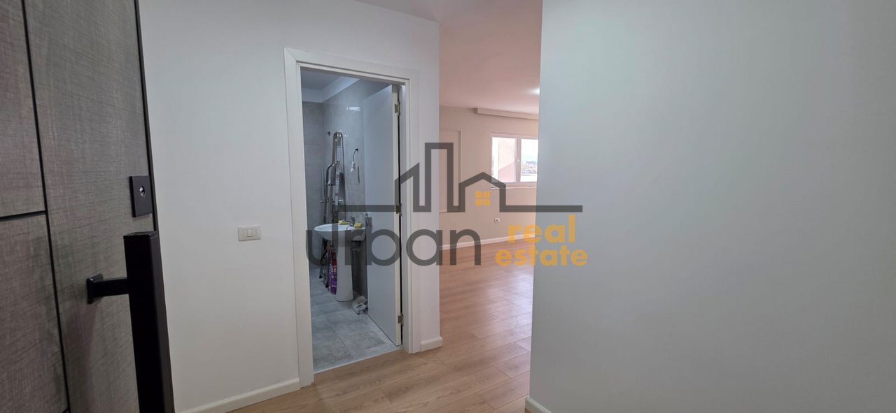 For Rent, 2+1 Apartment + Parking Space, Kombinat, Tirana - €500 | 115 m²