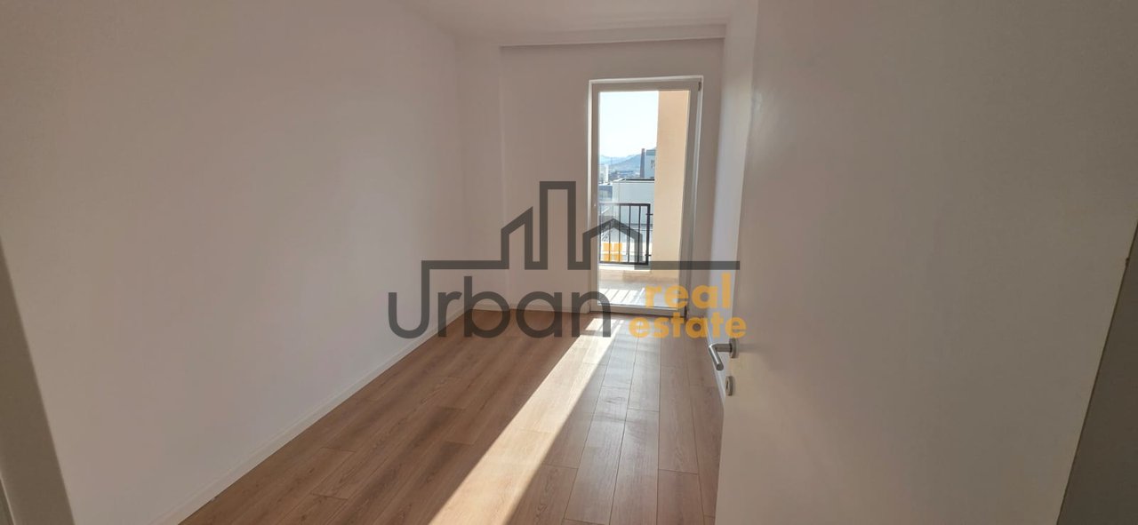 For Rent, 2+1 Apartment + Parking Space, Kombinat, Tirana - €500 | 115 m²