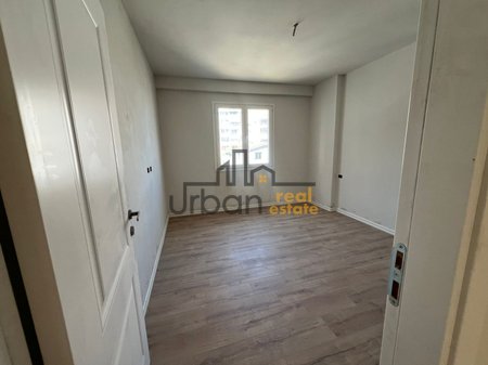 Shitet, Apartament 2+1+2 ,Fabrika e Miellit, Astir, Tiranë - 162,000€ | 107.77 m²