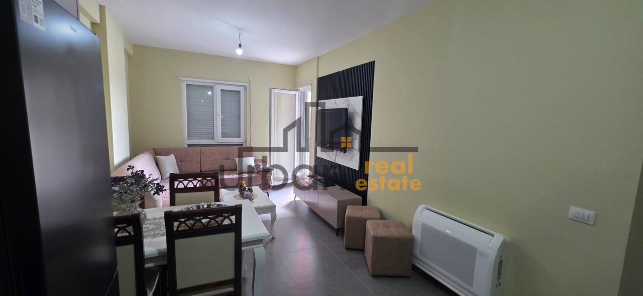 Esclusivo, Affitto, Appartamento 2+1 + Posto Auto, Univers City, Tirana - 500€ | 110 m²