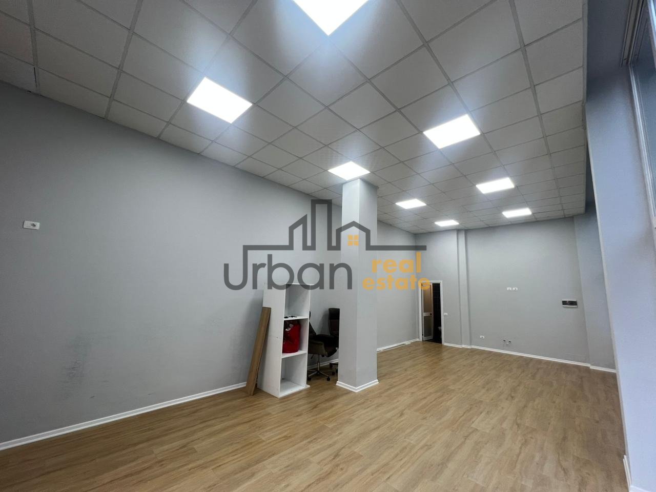 In vendita, Locale Commerciale, Fresku, Tirana - €125.000 | 59 m²