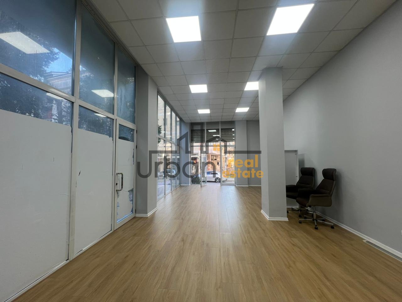 In vendita, Locale Commerciale, Fresku, Tirana - €125.000 | 59 m²