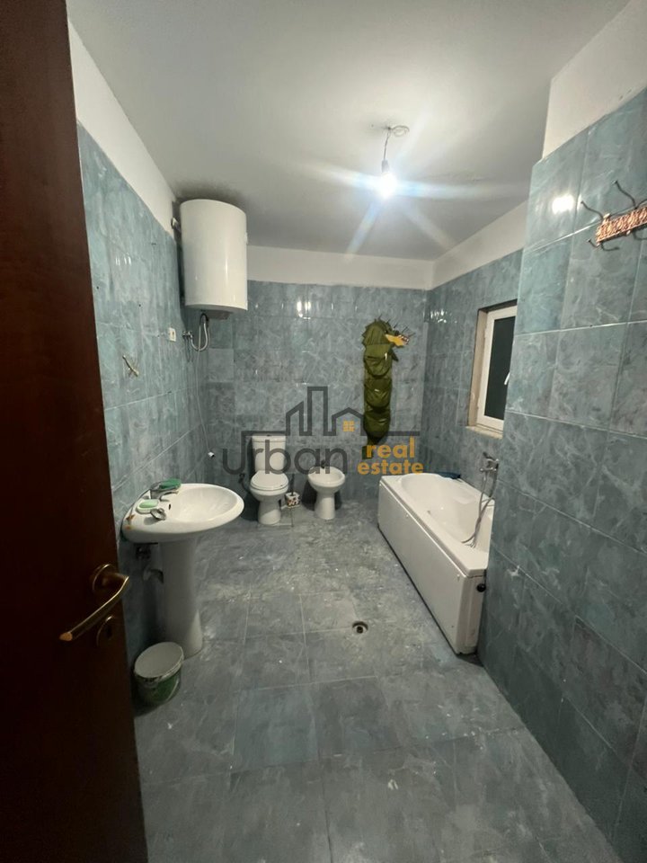 Shitet, Apartament 2+1 , Casa Italia, Tirana - 120000€ | 97.9 m²