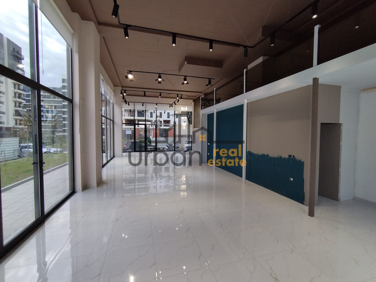 For sale, Shop, Don Bosco, Tirana - 1200€ | 120 m²