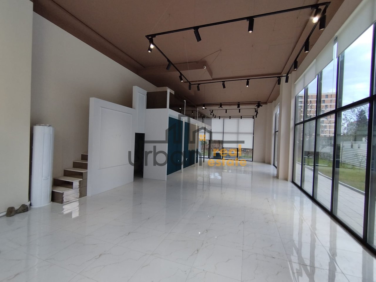 For sale, Shop, Don Bosco, Tirana - 1200€ | 120 m²