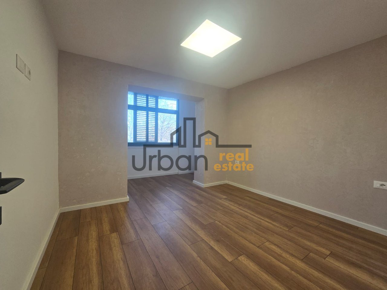 Rent, Office, New Maternity Hospital, Tirana - €800 | 77.8 m²