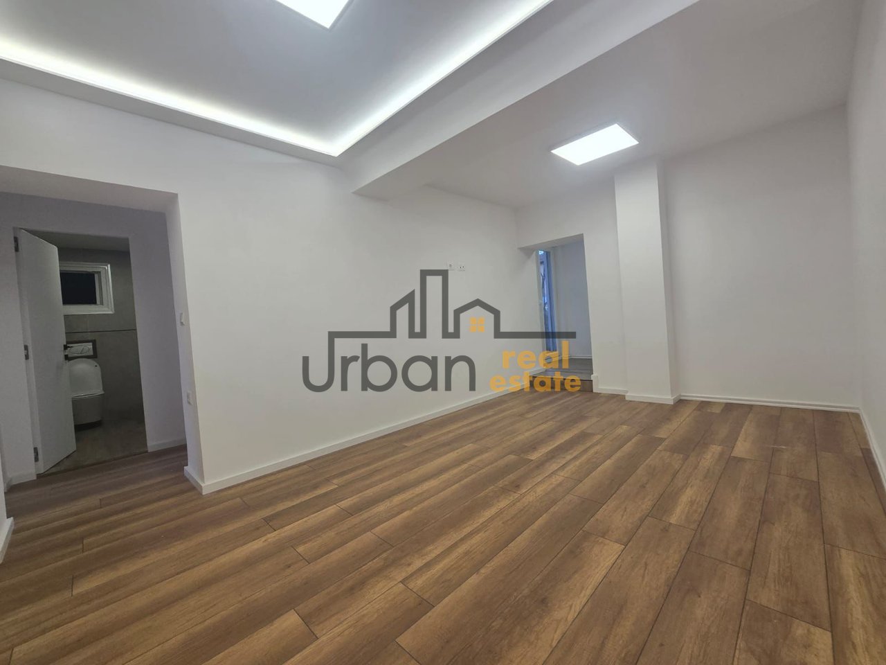 Rent, Office, New Maternity Hospital, Tirana - €800 | 77.8 m²