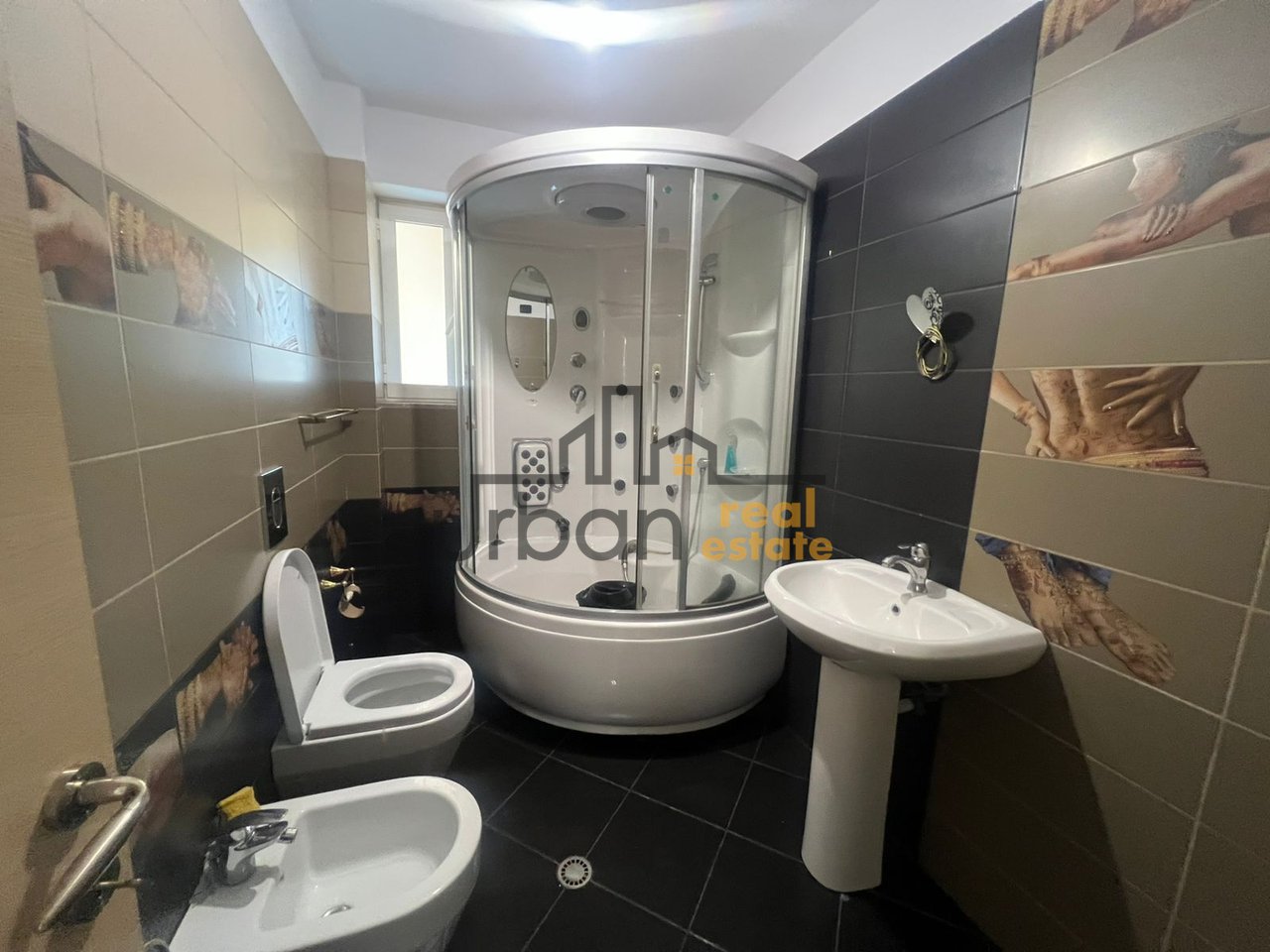 For sale, 2+1 Apartment, Former Aviation Field, Tirana - €195,000 | 90 m²