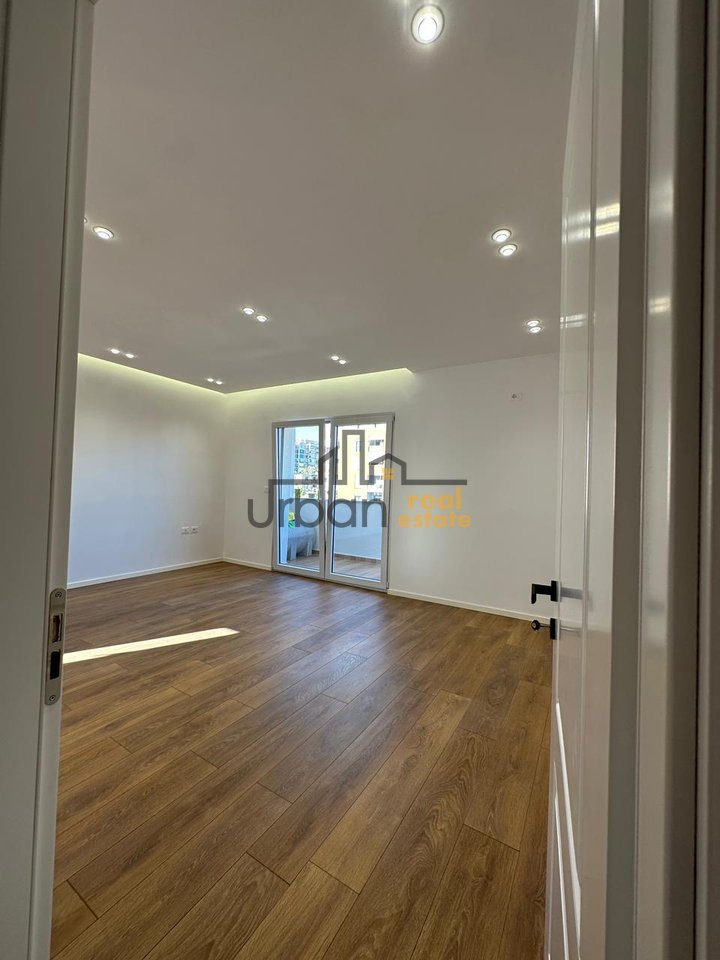 Shitet, Apartament 2+1, Mbrapa Fakultetit të Shkencave, Tiranë - 193,000€ | 75 m²
