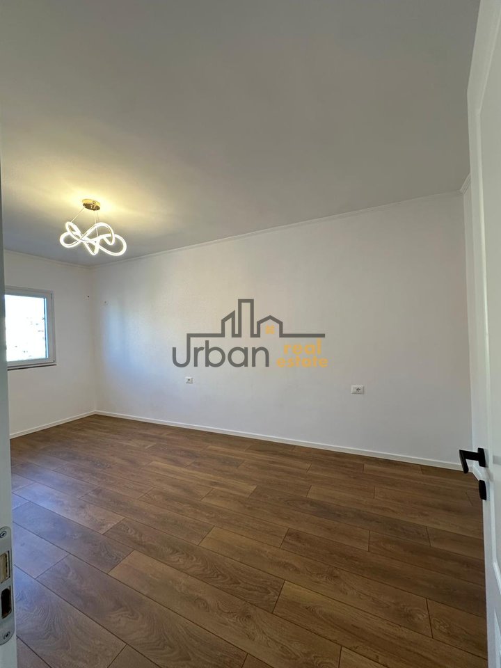 Shitet, Apartament 2+1, Mbrapa Fakultetit të Shkencave, Tiranë - 193,000€ | 75 m²