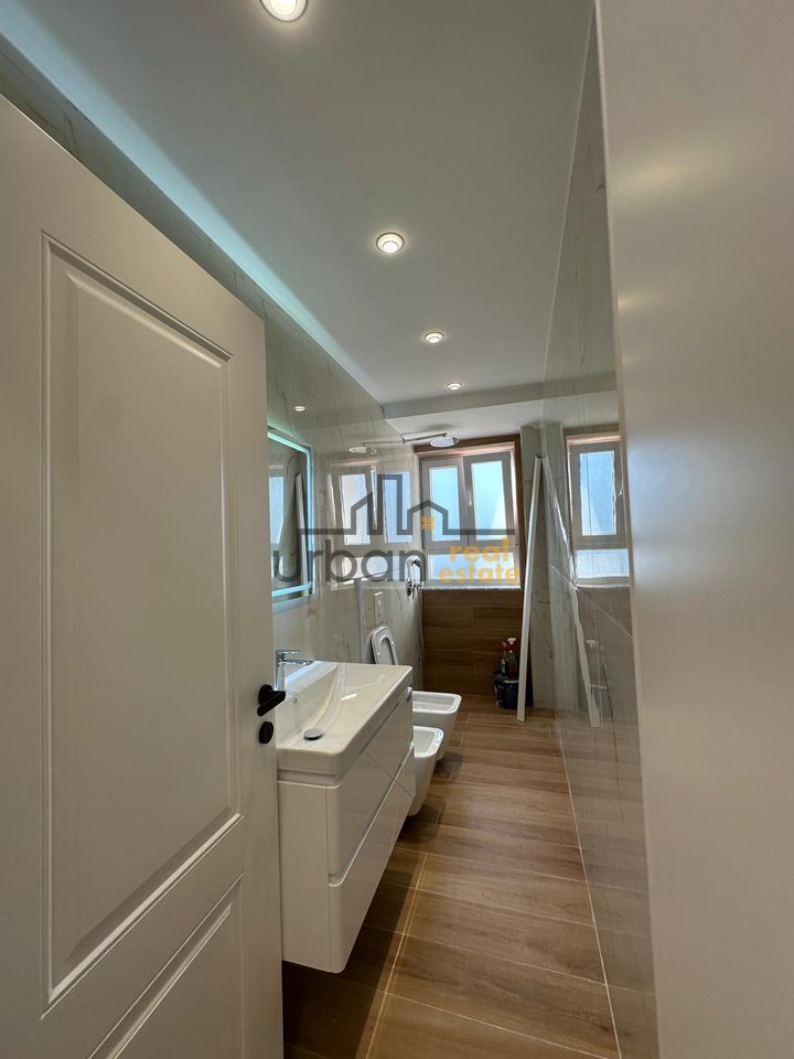 Shitet, Apartament 2+1, Mbrapa Fakultetit të Shkencave, Tiranë - 193,000€ | 75 m²
