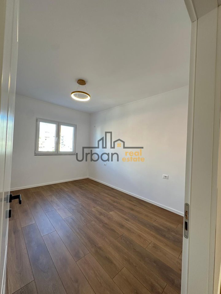 Shitet, Apartament 2+1, Mbrapa Fakultetit të Shkencave, Tiranë - 193,000€ | 75 m²